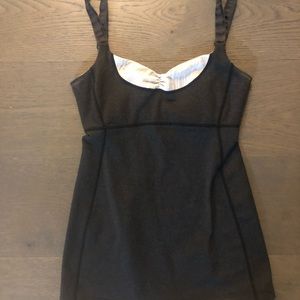 Lululemon charcoal gray sz 4 new